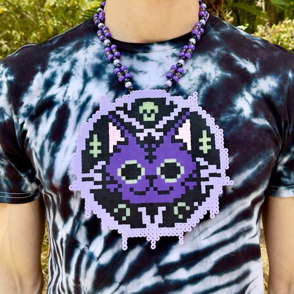 Cat Witchcraft Perler Necklace Glow in the Dark - Picture 3 of 7
